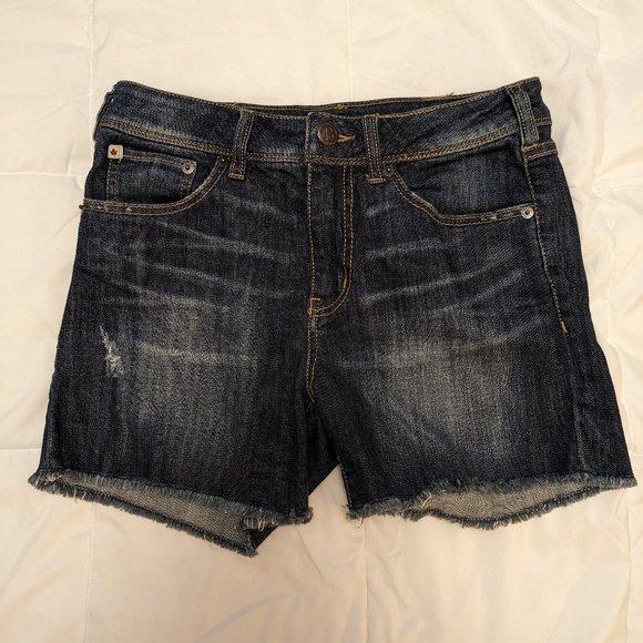 Modest & Cute Denim Shorts - Picture 4 of 5